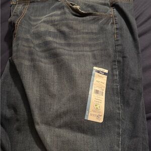 Jeans with tags 24W